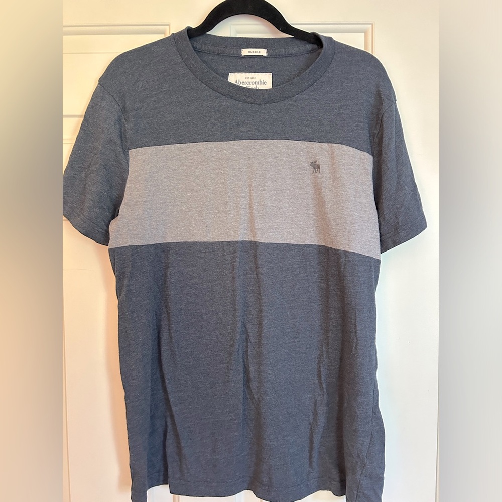 Abercrombie Size Large Muscle tee